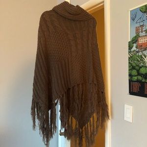 Turtle neck sweater poncho
